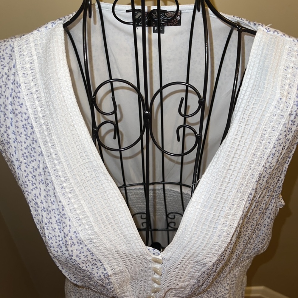 J GLEE 👗 - Picture 4 of 5